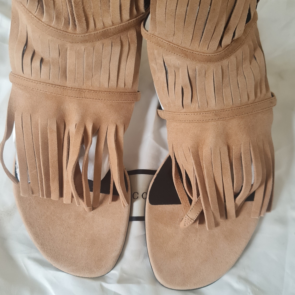New Authentic Gucci Becky Tan Fringed Sandals Sz 38.
